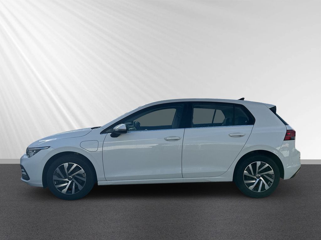 Volkswagen Golf 2021