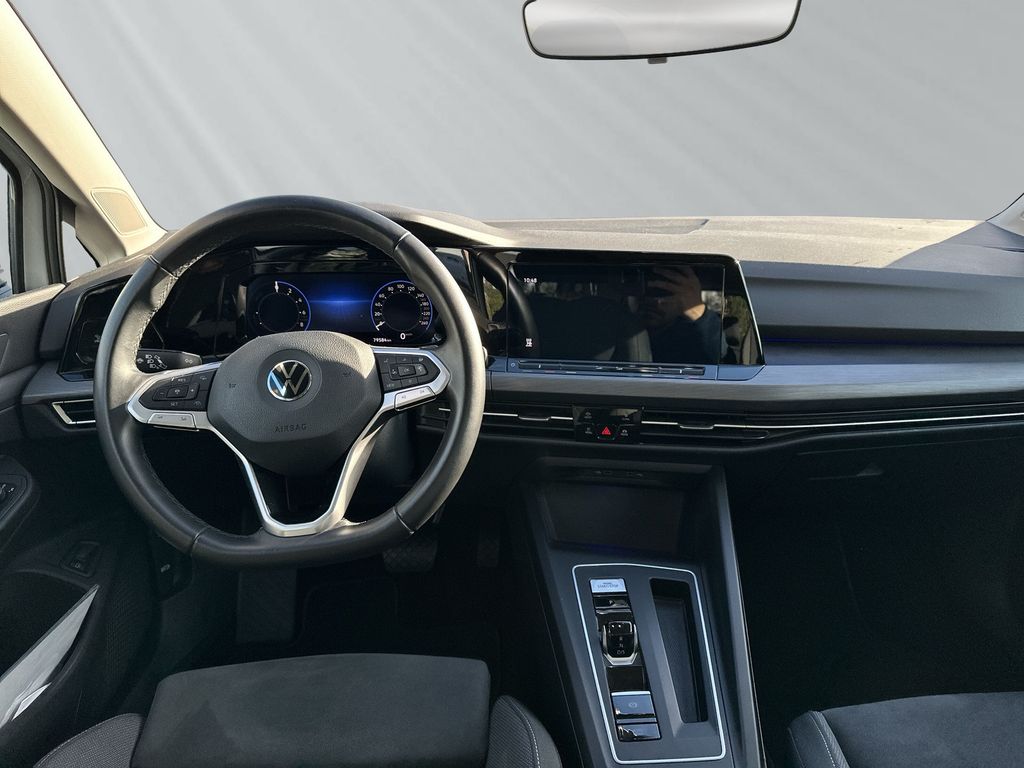 Volkswagen Golf 2021