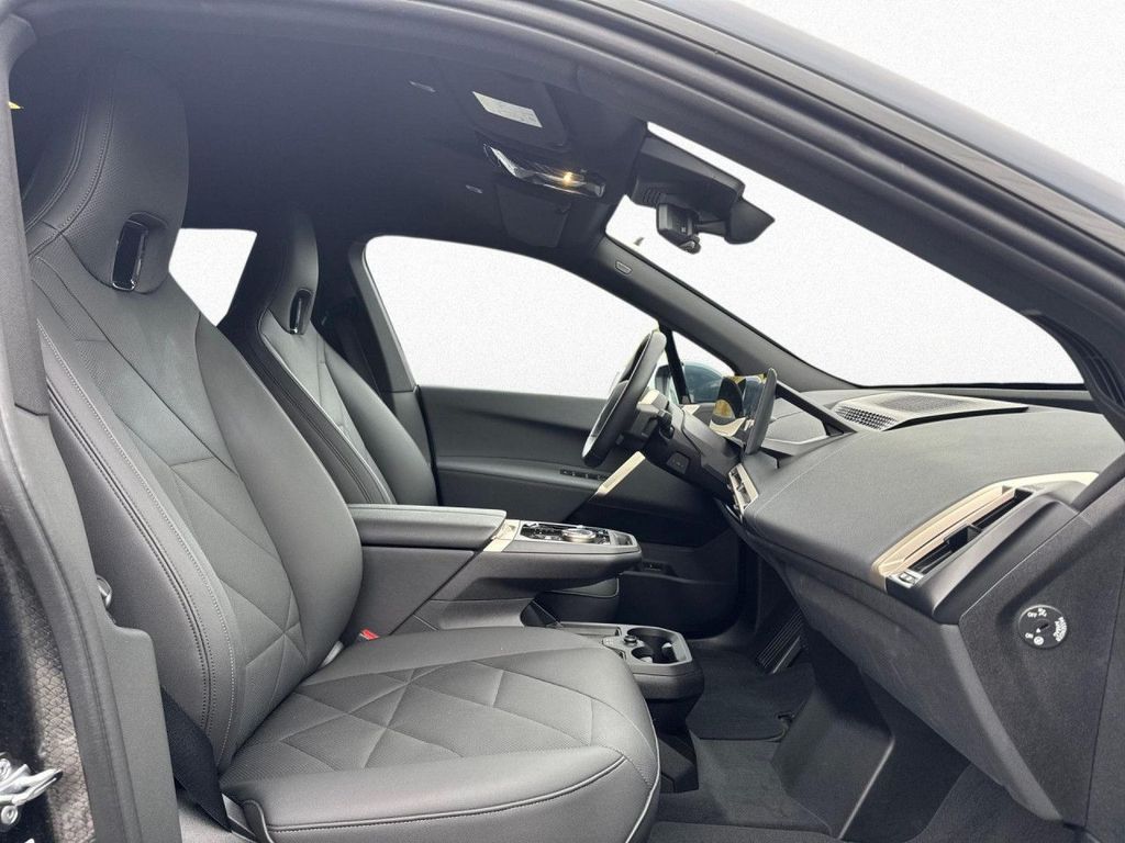 BMW iX 2023