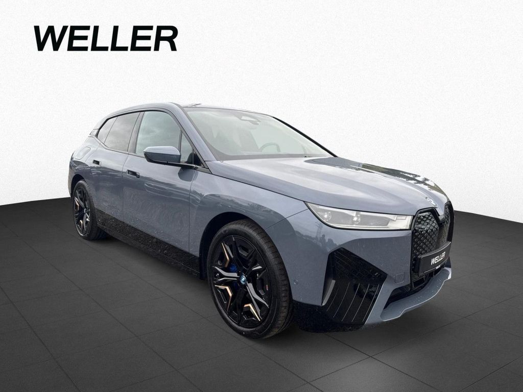BMW iX 2023