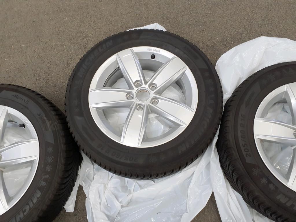 Volkswagen T-Roc 2023