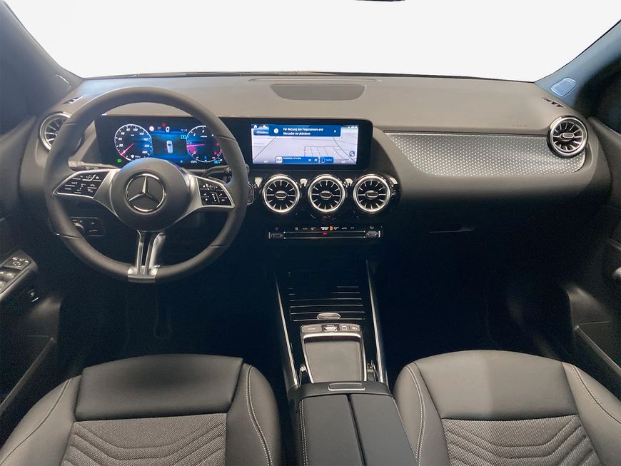 Mercedes-Benz B 200 2025