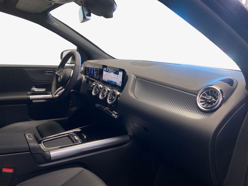 Mercedes-Benz B 200 2025