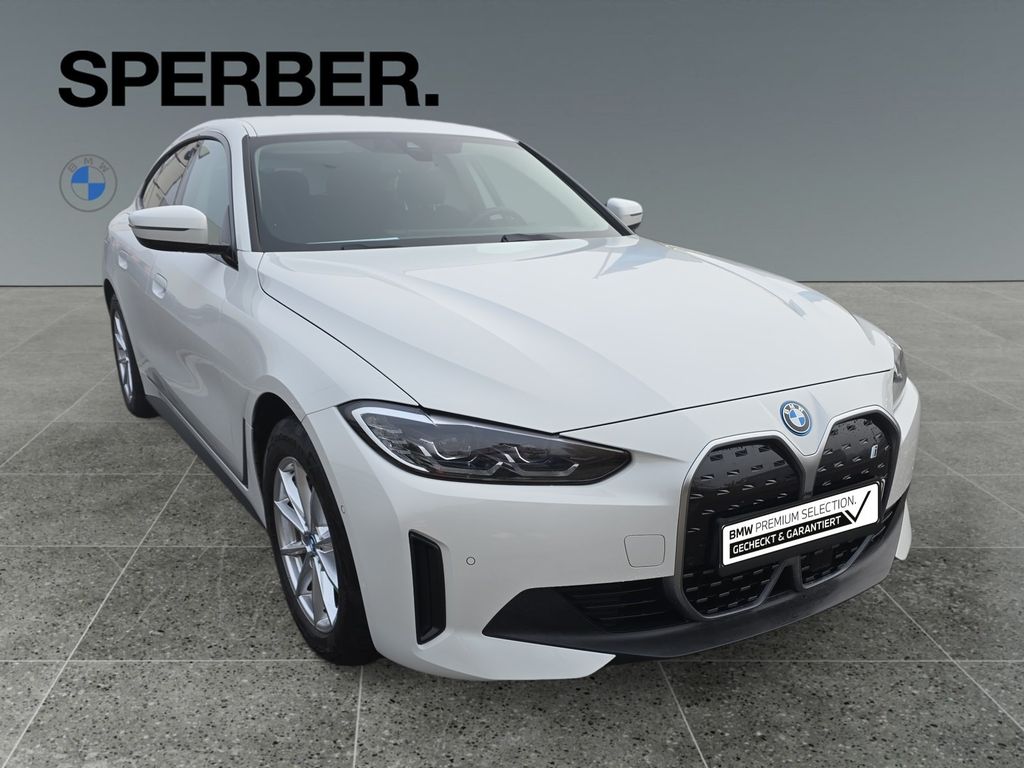 BMW i4 2023