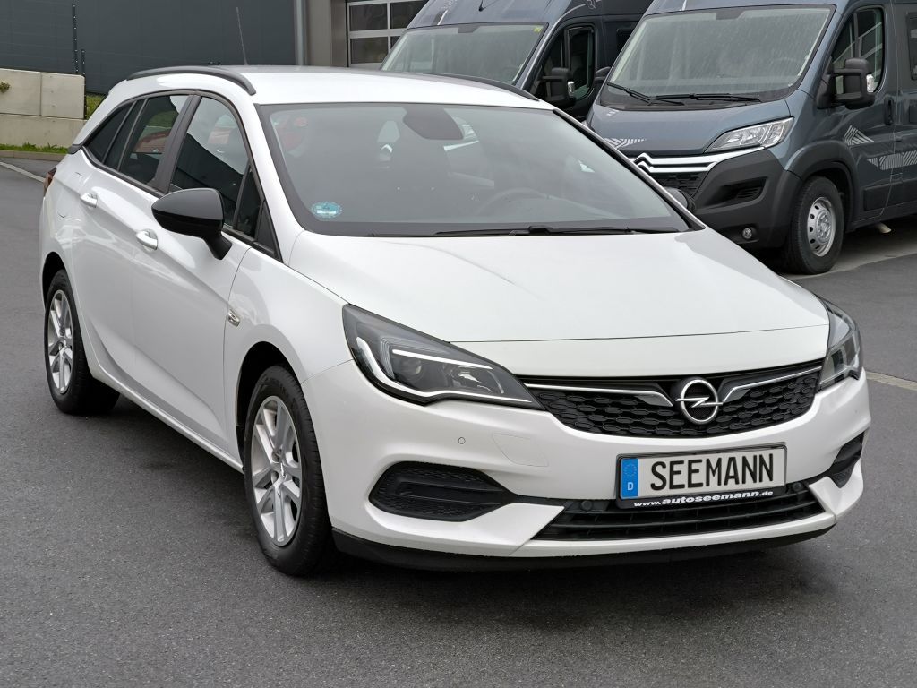 Opel Astra 2022