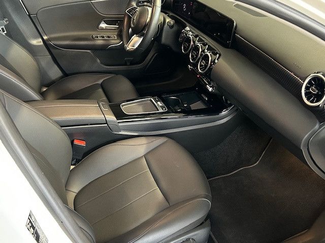 Mercedes-Benz A 180 2023