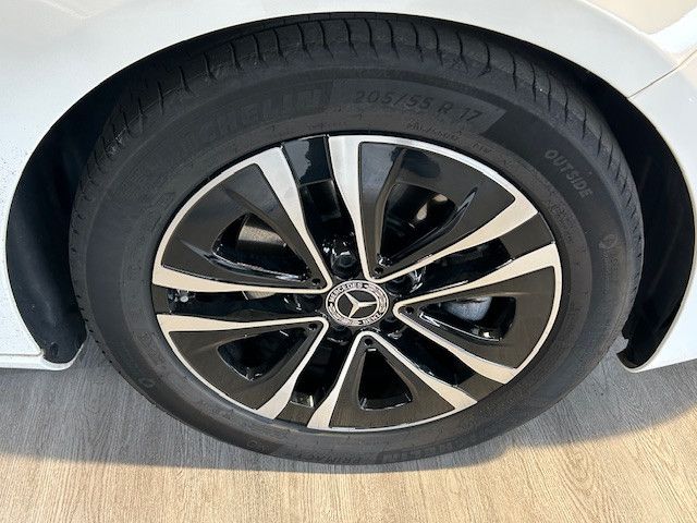 Mercedes-Benz A 180 2023