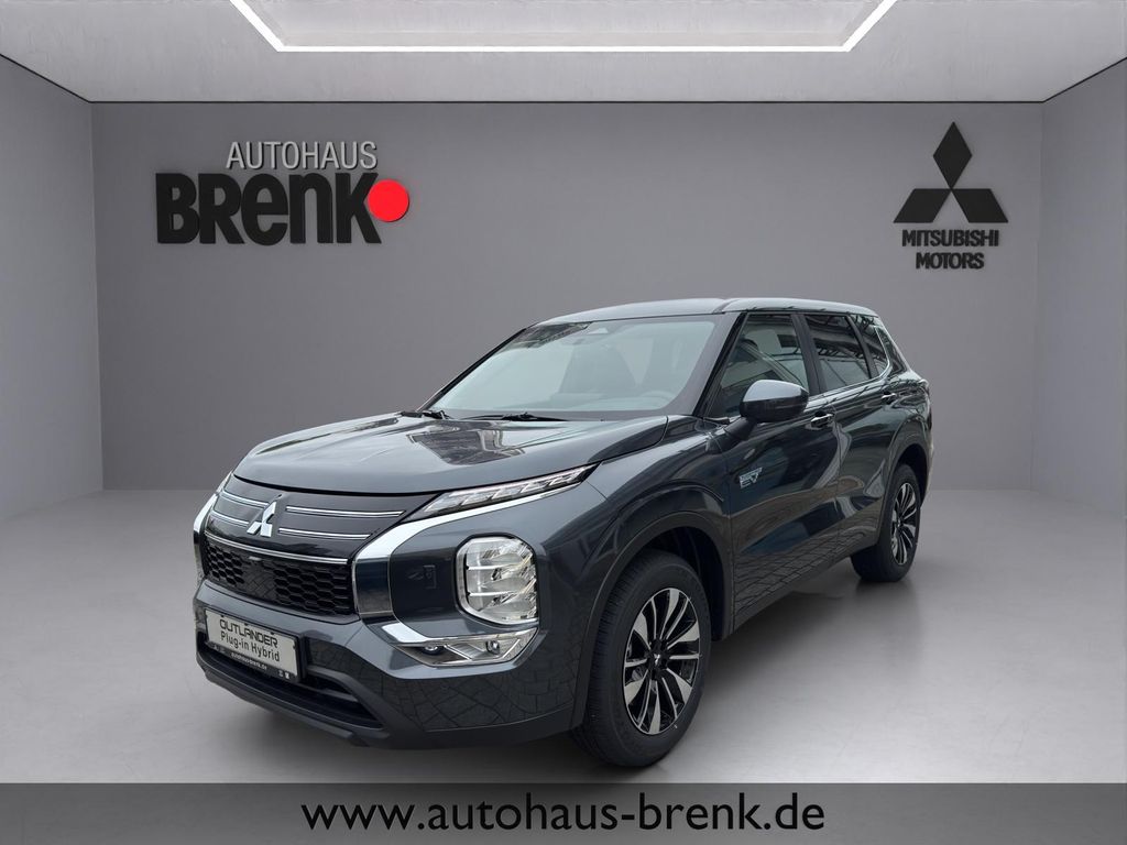 Mitsubishi Plug-in Hybrid Outlander 2025