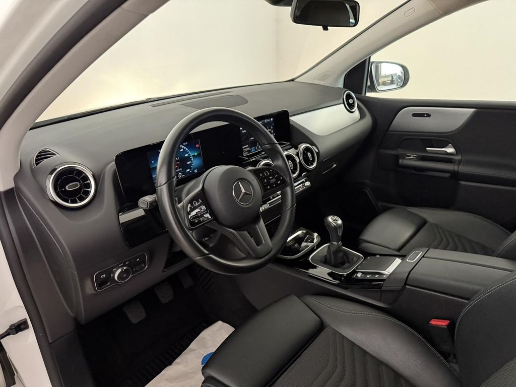 Mercedes-Benz B 180 2021