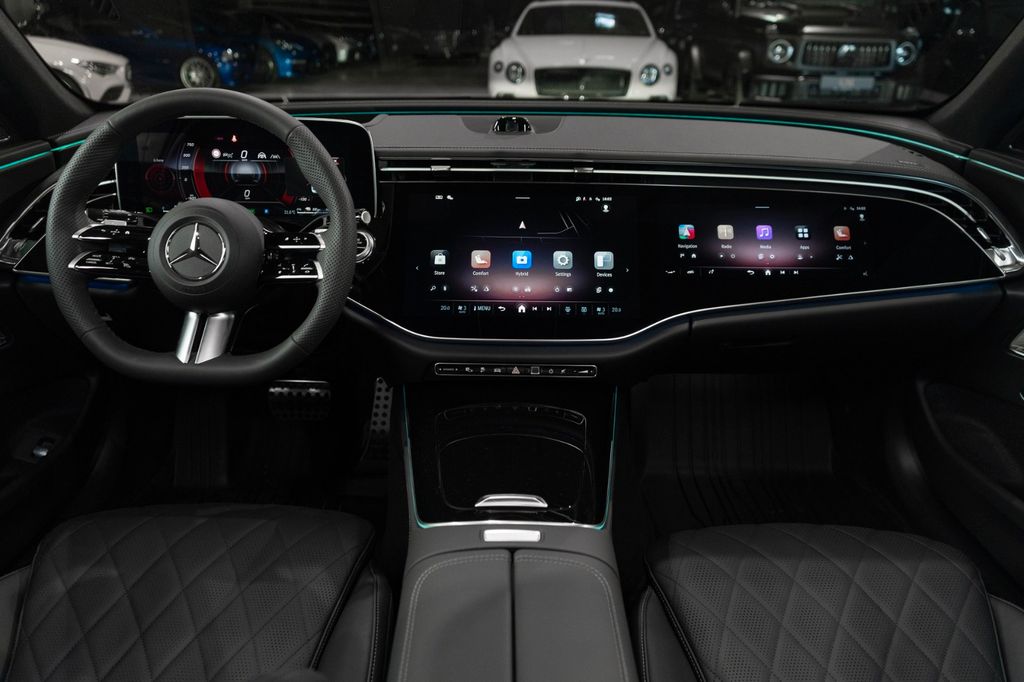 Mercedes-Benz E 300 2025