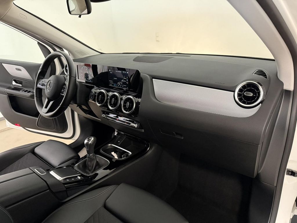 Mercedes-Benz B 180 2021