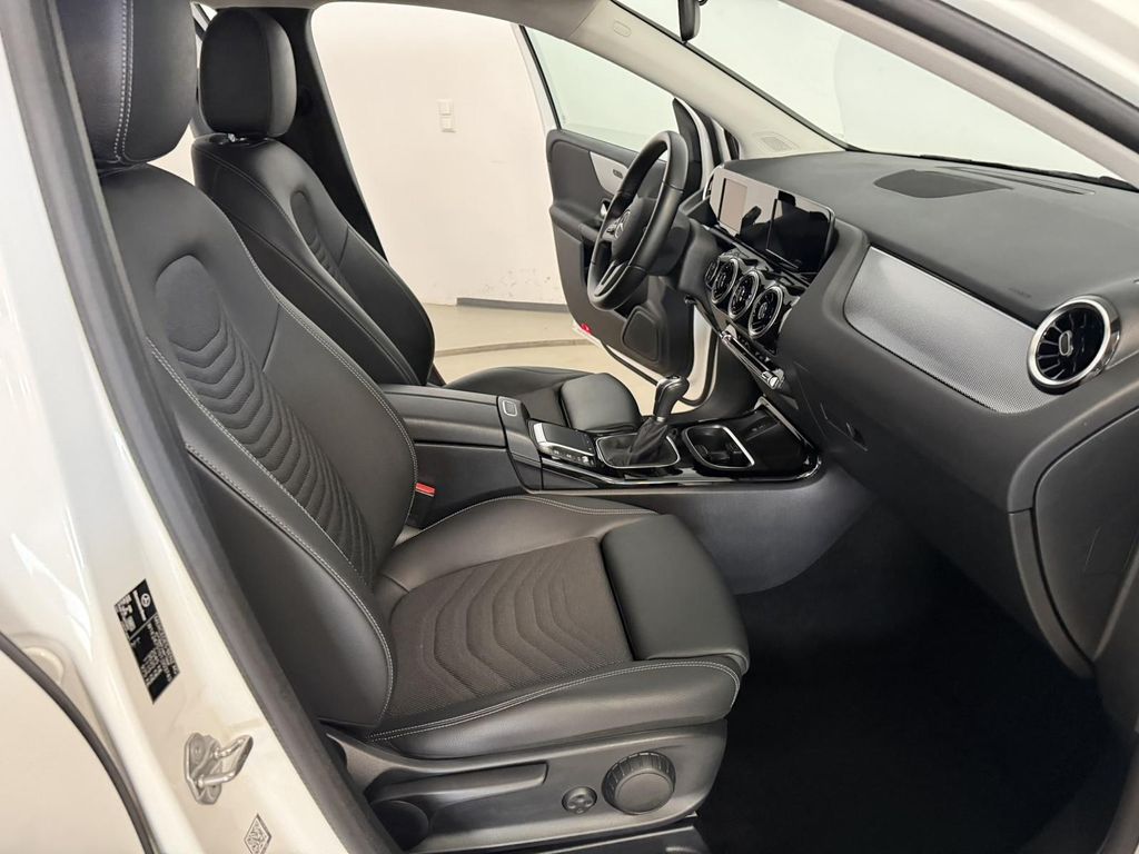 Mercedes-Benz B 180 2021