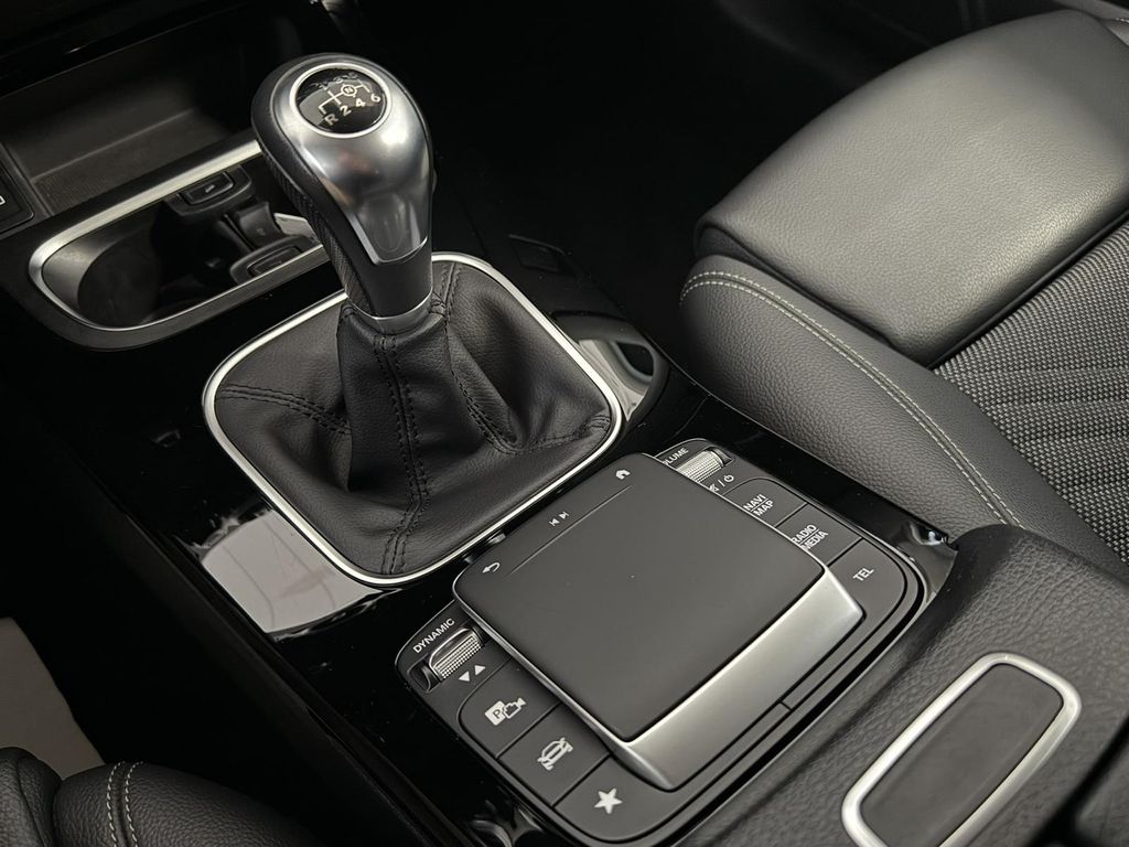 Mercedes-Benz B 180 2021