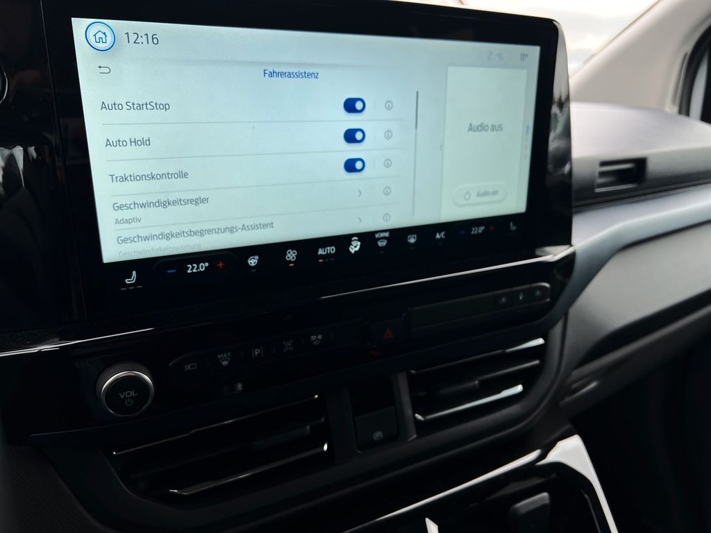 Ford Tourneo Custom 2025