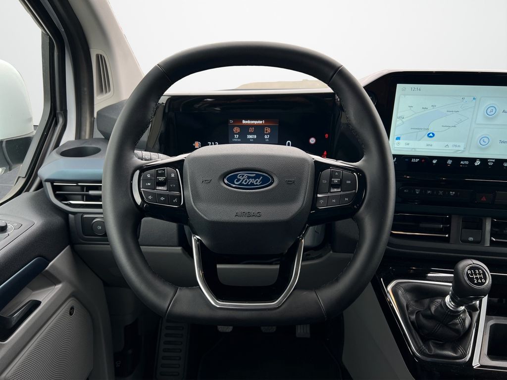 Ford Tourneo Custom 2025