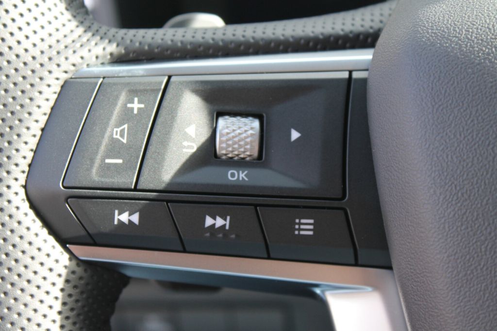 Mitsubishi Plug-in Hybrid Outlander 2025