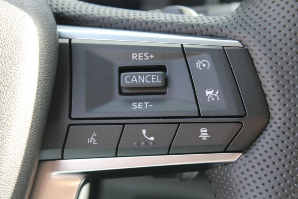 Mitsubishi Plug-in Hybrid Outlander 2025