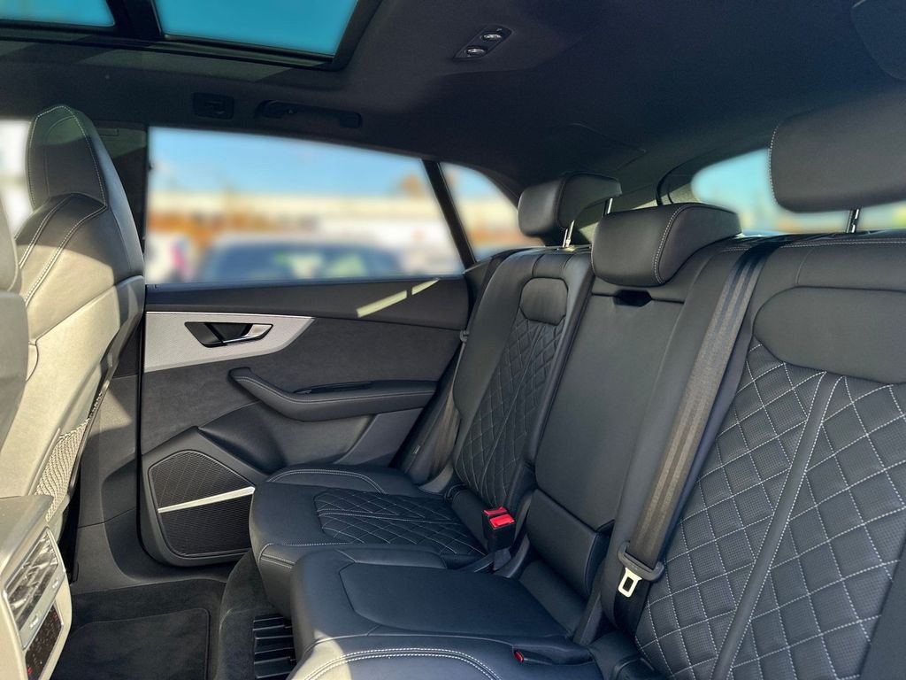 Audi Q8 2025