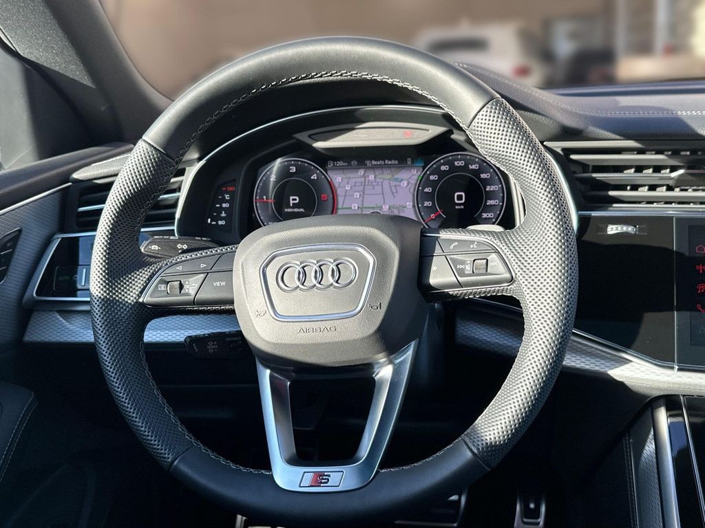 Audi Q8 2025
