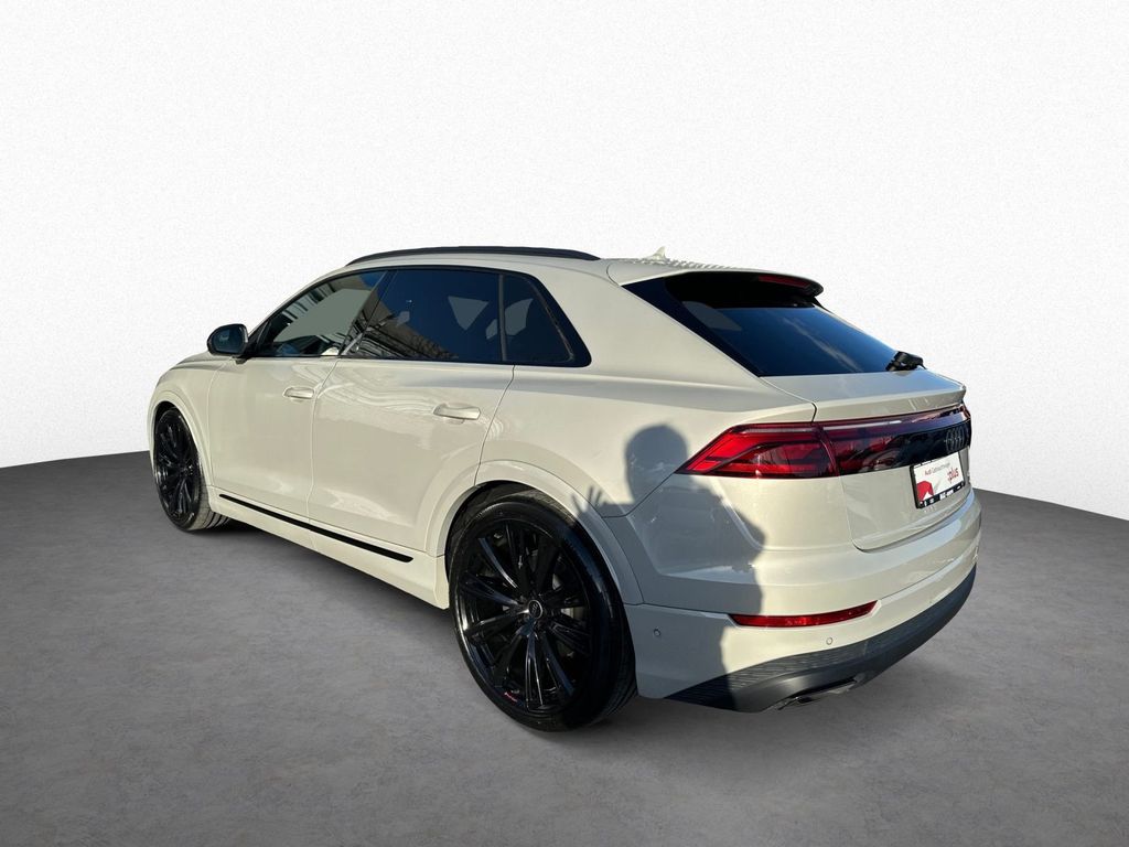 Audi Q8 2025