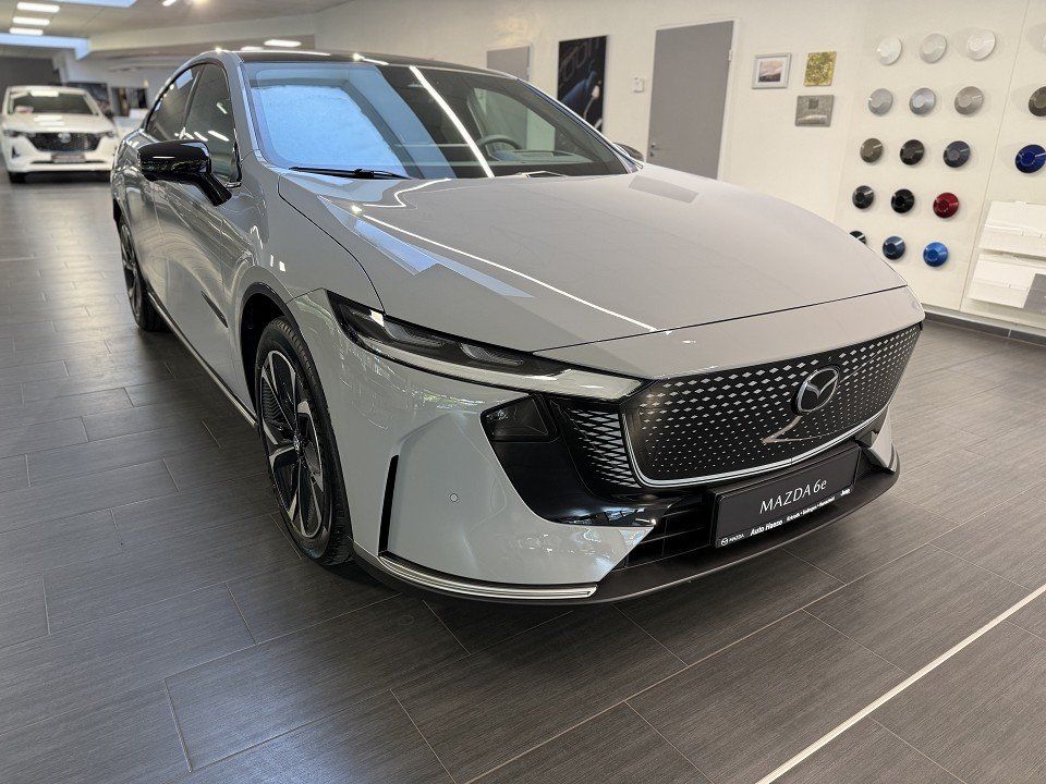 Mazda 6e 2025