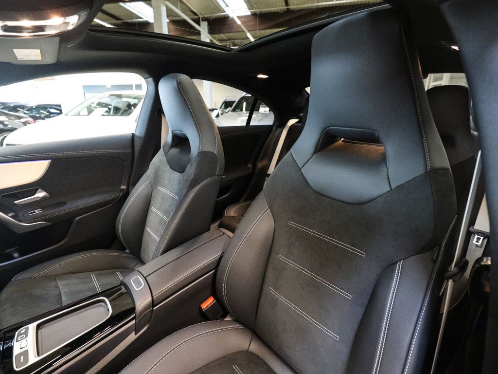 Mercedes-Benz CLA 220 2025