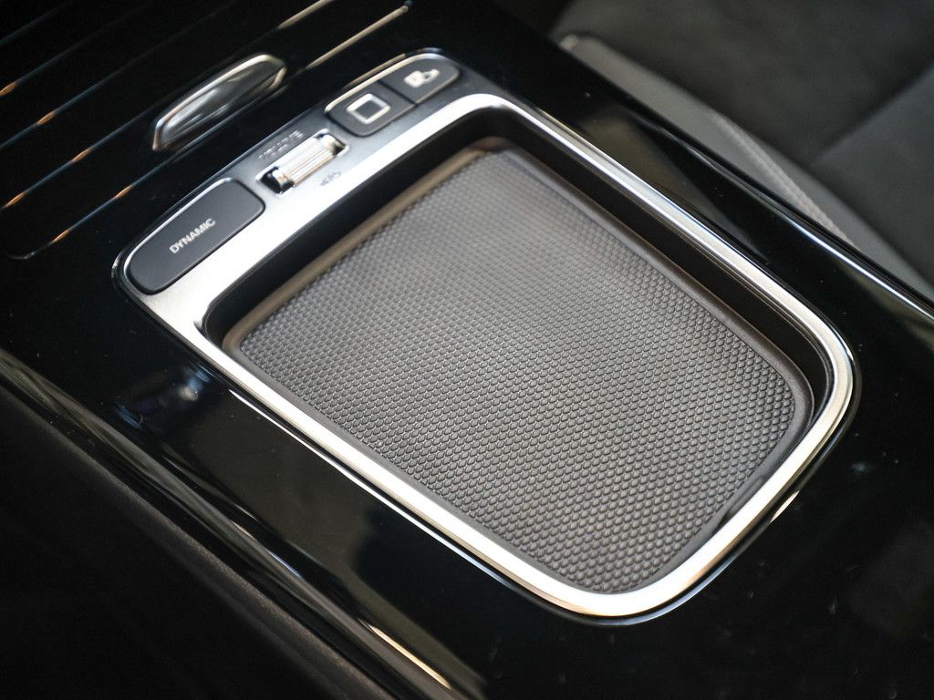 Mercedes-Benz CLA 220 2025