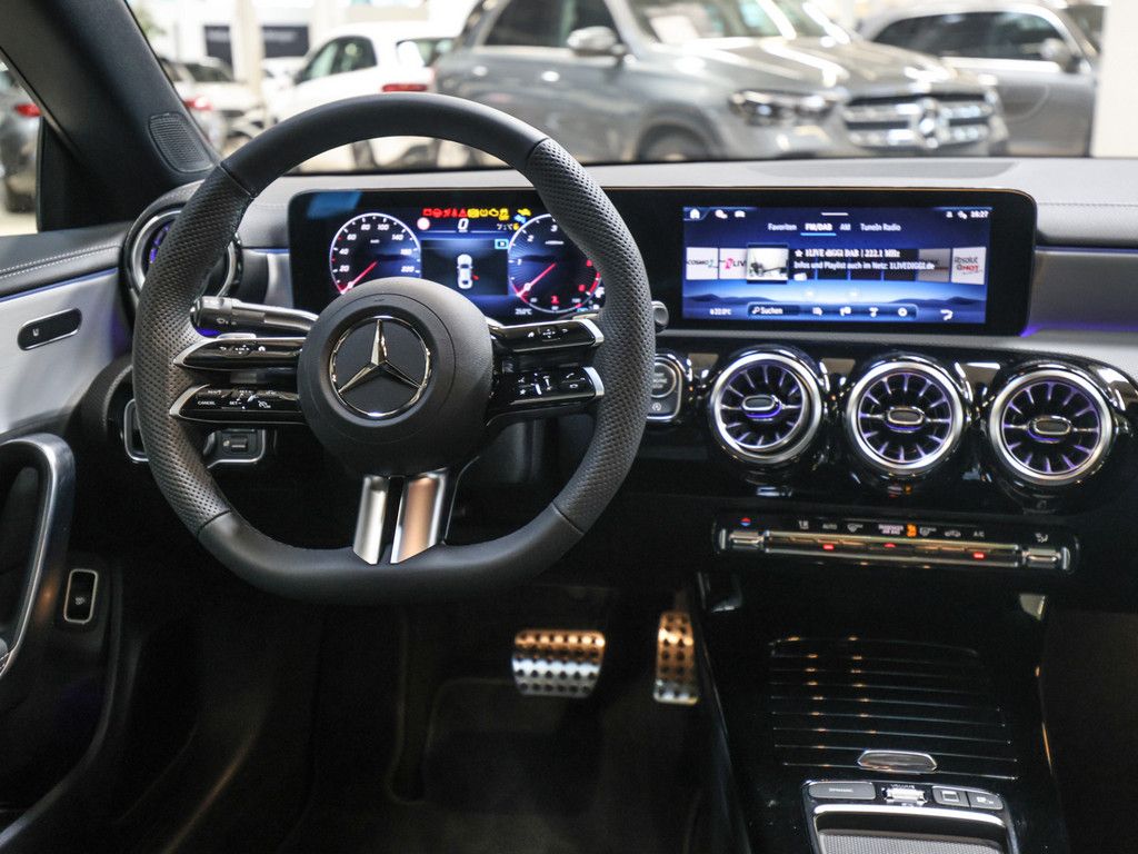 Mercedes-Benz CLA 220 2025