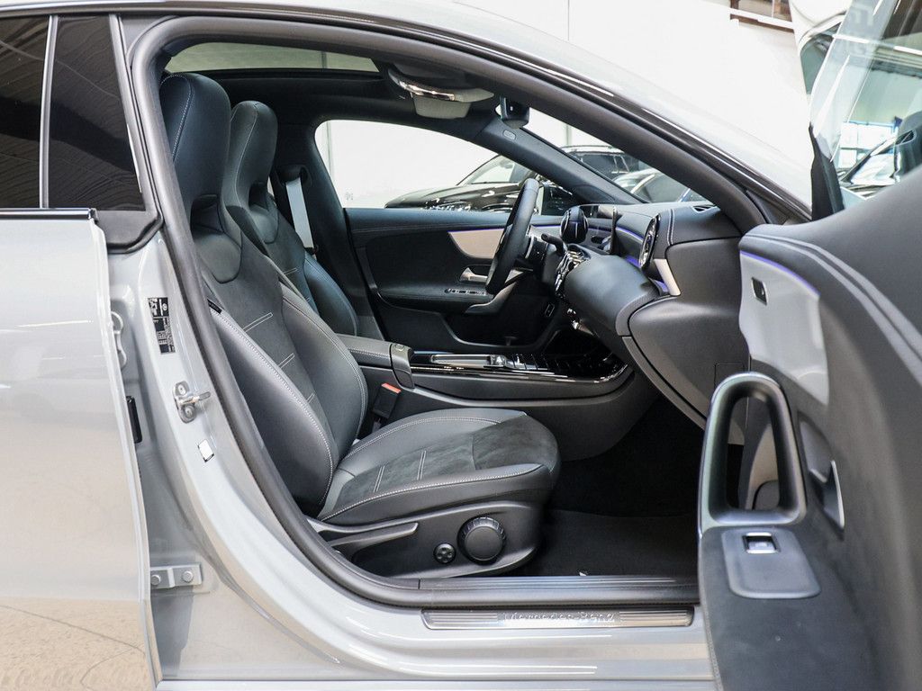 Mercedes-Benz CLA 220 2025