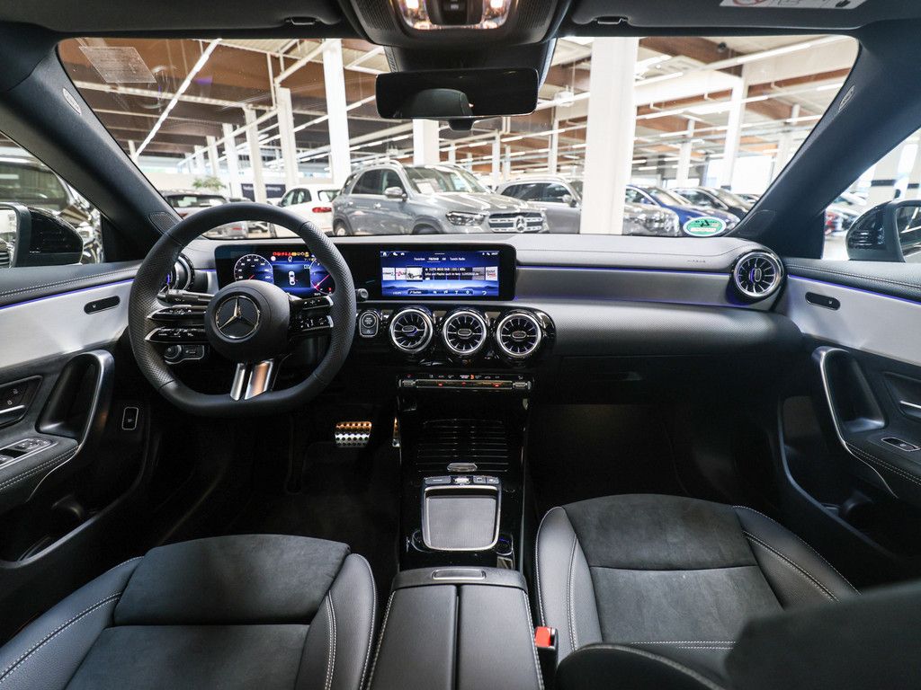 Mercedes-Benz CLA 220 2025