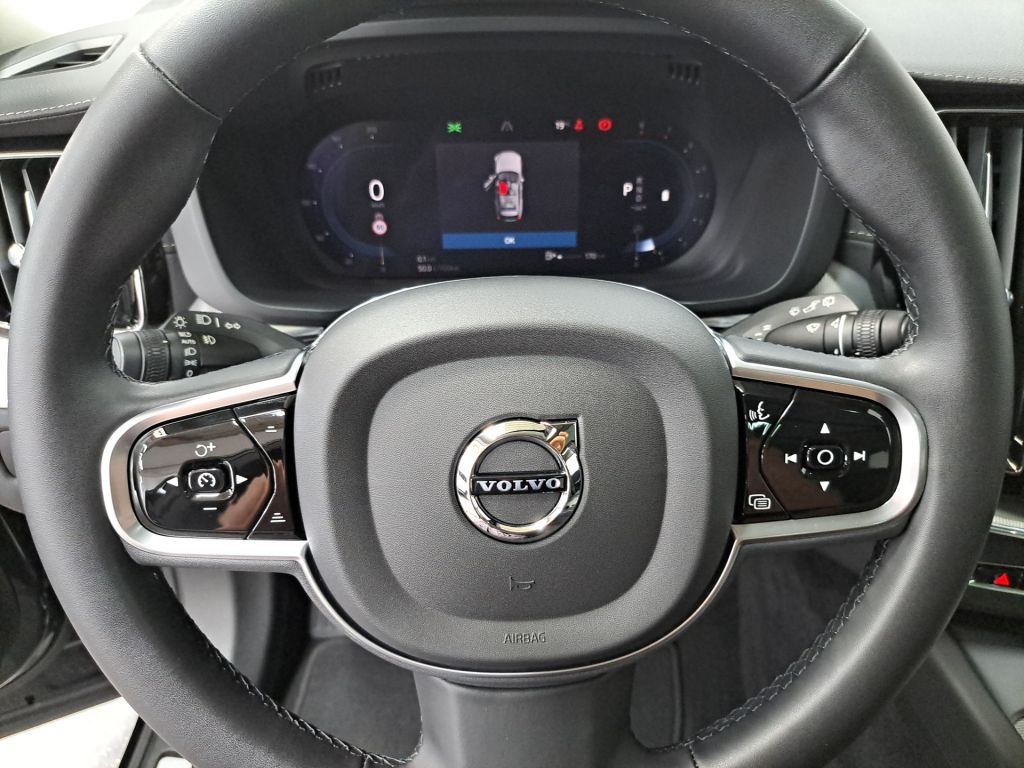Volvo XC60 2022