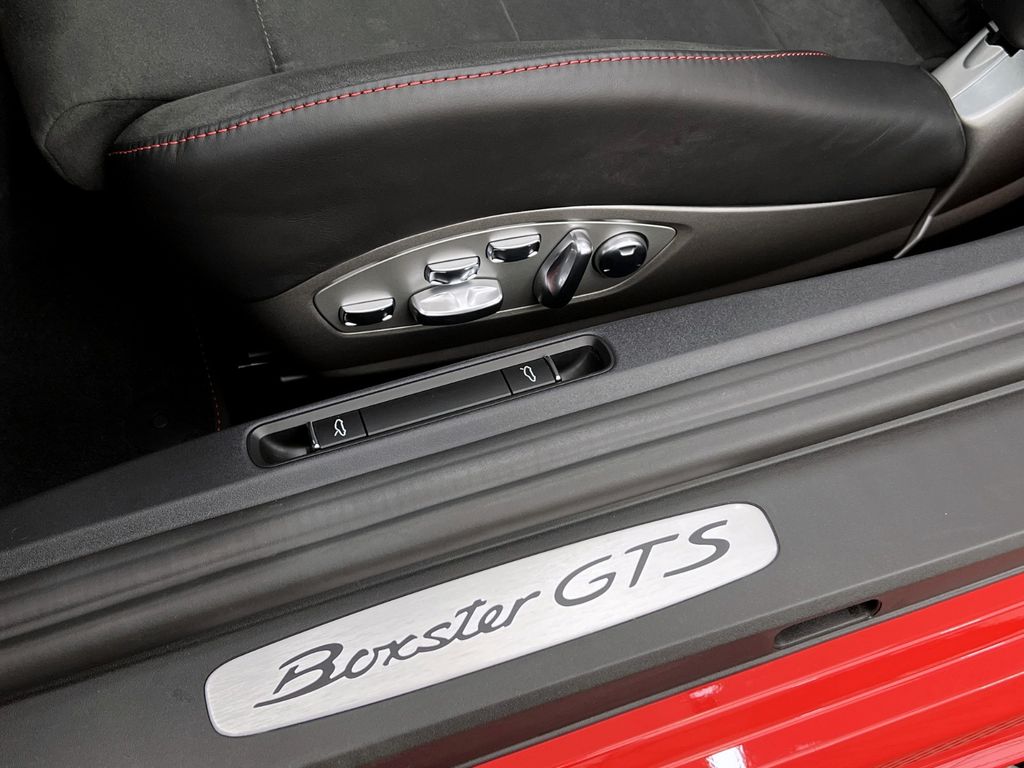 Porsche Boxster 2024