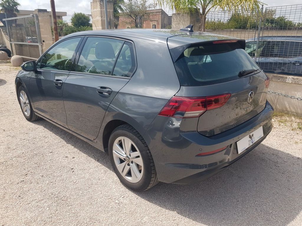 Volkswagen Golf 2021