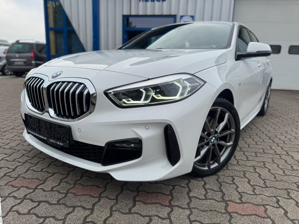 BMW 118 2023