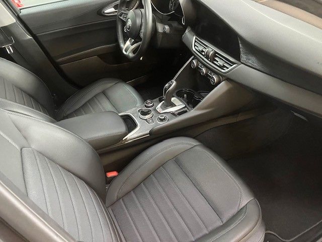 Alfa Romeo Giulia 2021