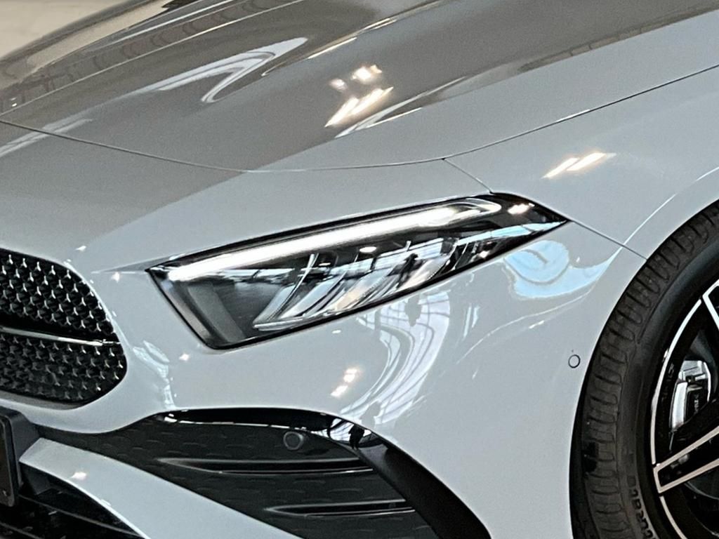 Mercedes-Benz A 180 2025