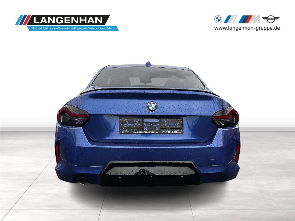 BMW 220 2025