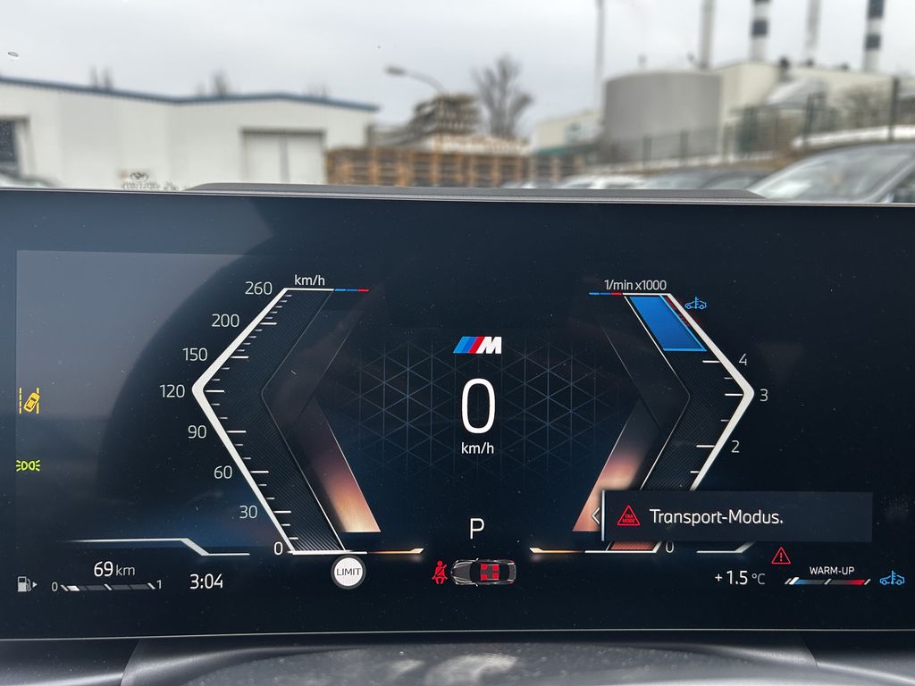 BMW 220 2025