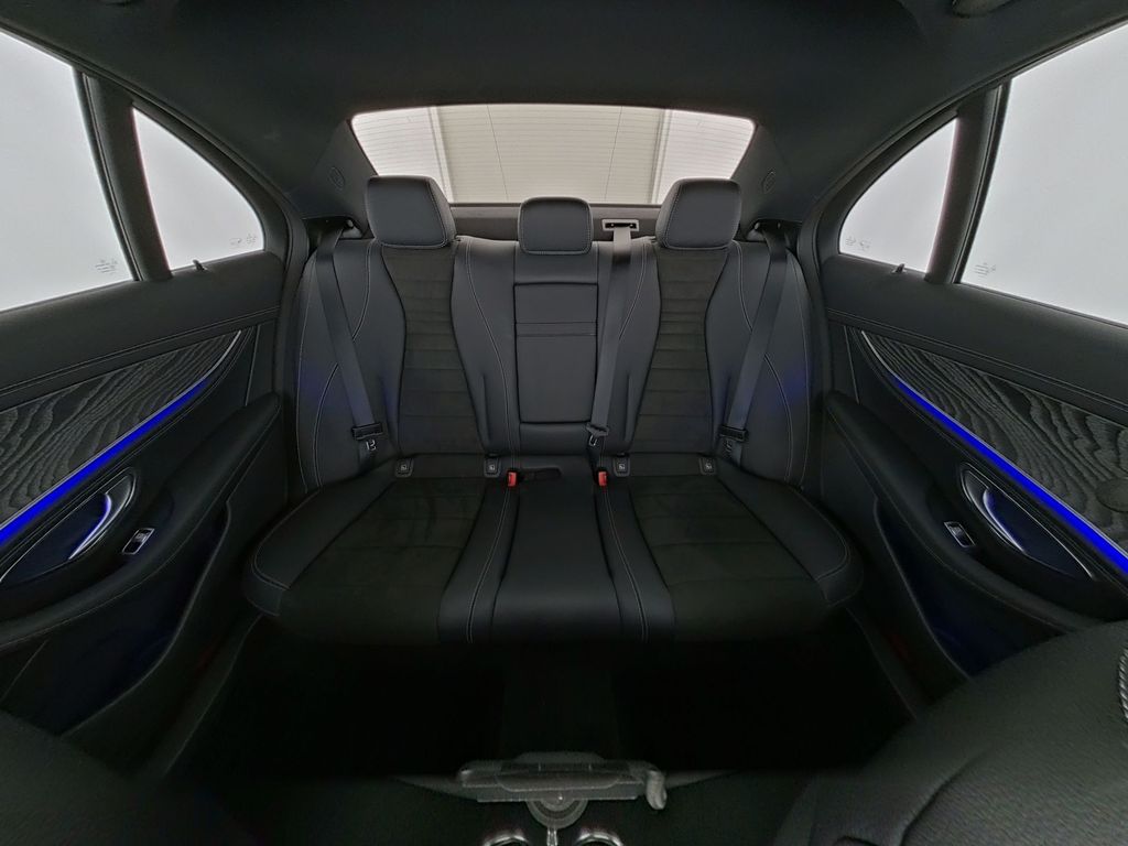 Mercedes-Benz E 200 2022