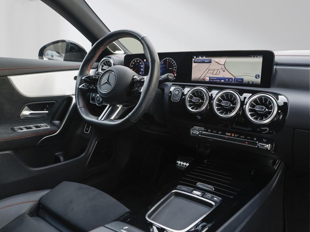 Mercedes-Benz CLA 250 2024