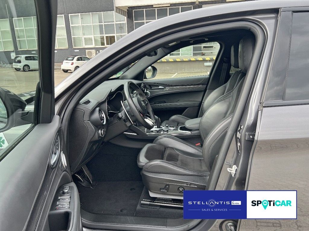 Alfa Romeo Stelvio 2021