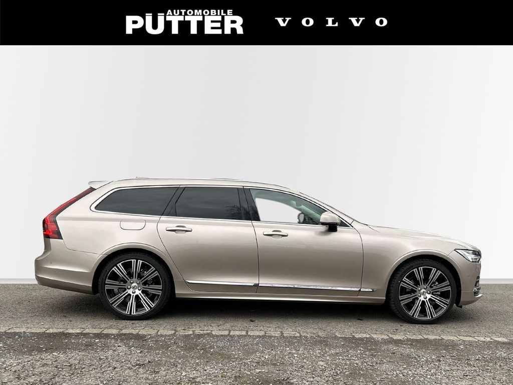 Volvo V90 2024