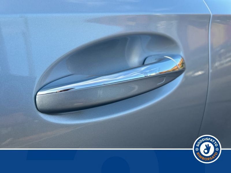 Mercedes-Benz A 180 2025