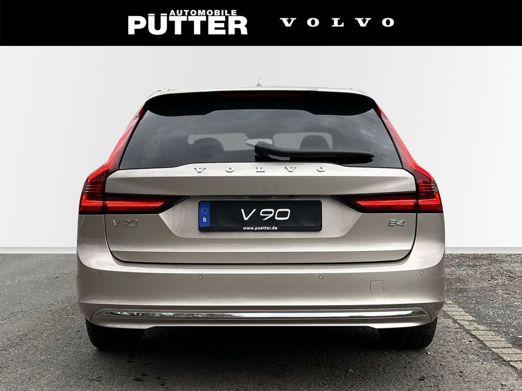 Volvo V90 2024