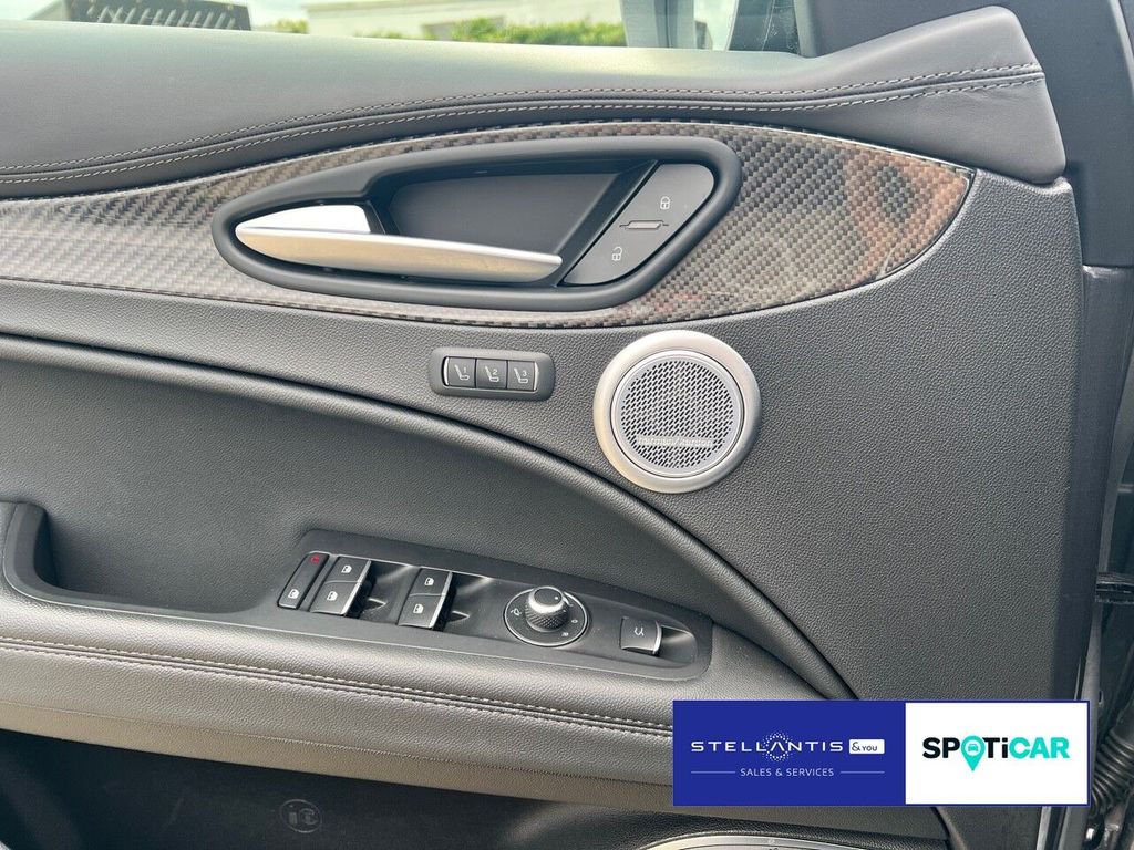 Alfa Romeo Stelvio 2021