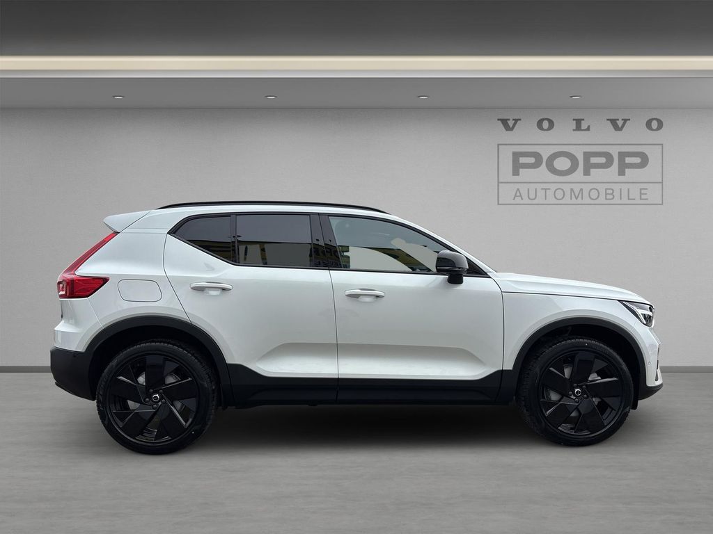 Volvo XC40 2025