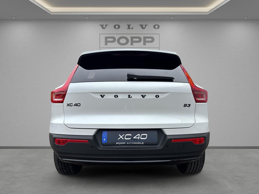Volvo XC40 2025