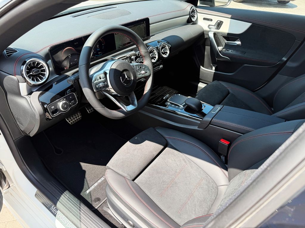 Mercedes-Benz CLA 250 2025