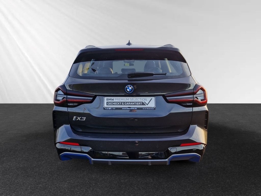 BMW iX3 2024