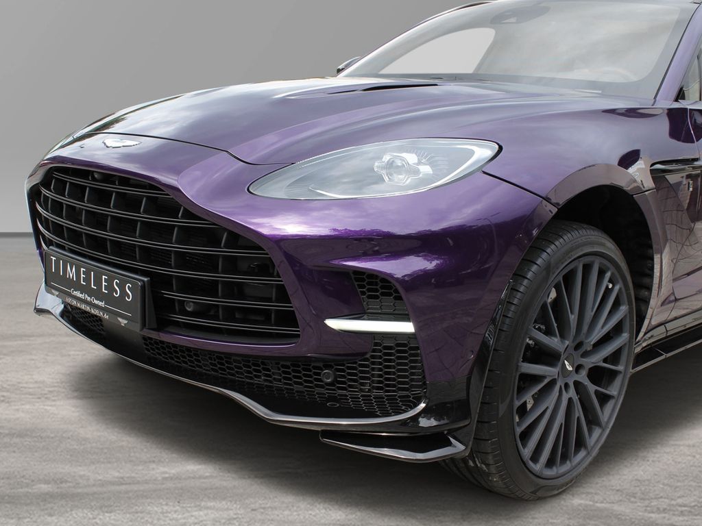 Aston Martin DBX 2024